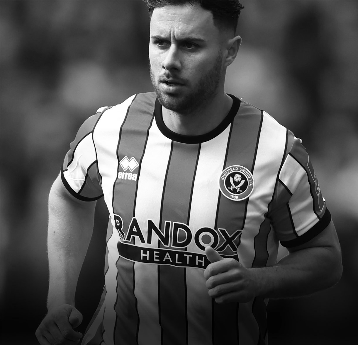 年仅31岁！前英超后卫意外溺亡，400万镑遗产，留给2岁儿子